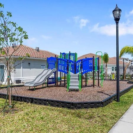 Elegant 2 Bed/2 Bath Apartment In Melbourne Fl Extérieur photo