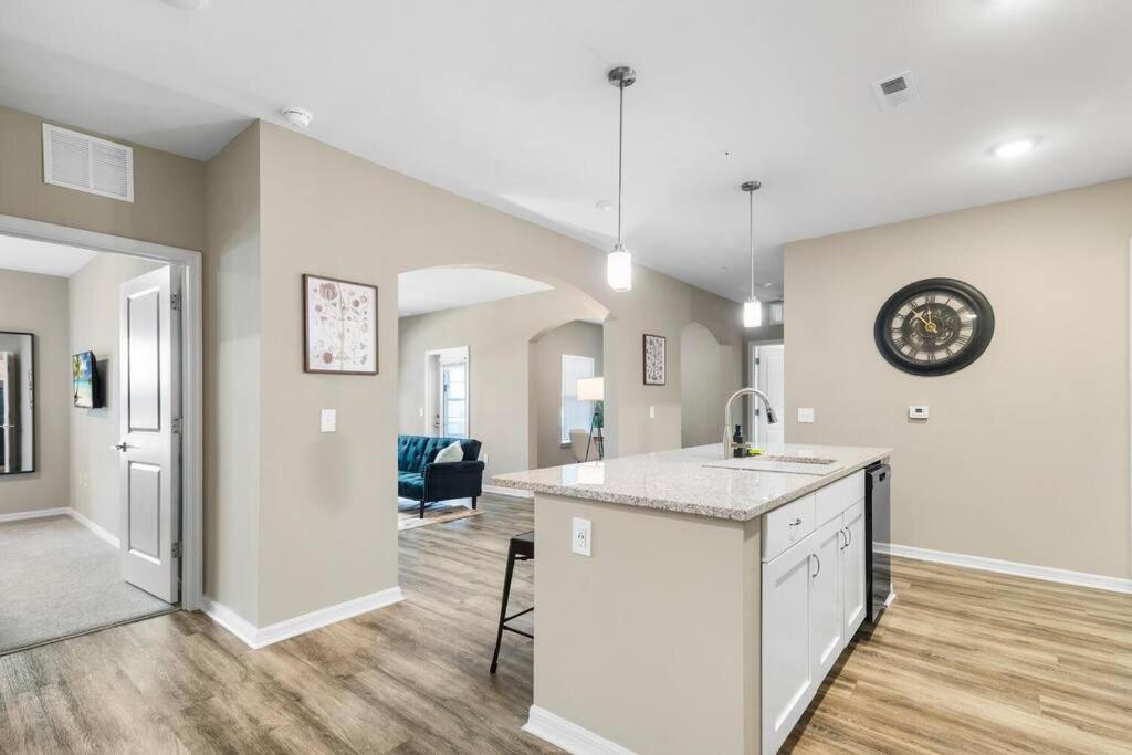 Elegant 2 Bed/2 Bath Apartment In Melbourne Fl Extérieur photo